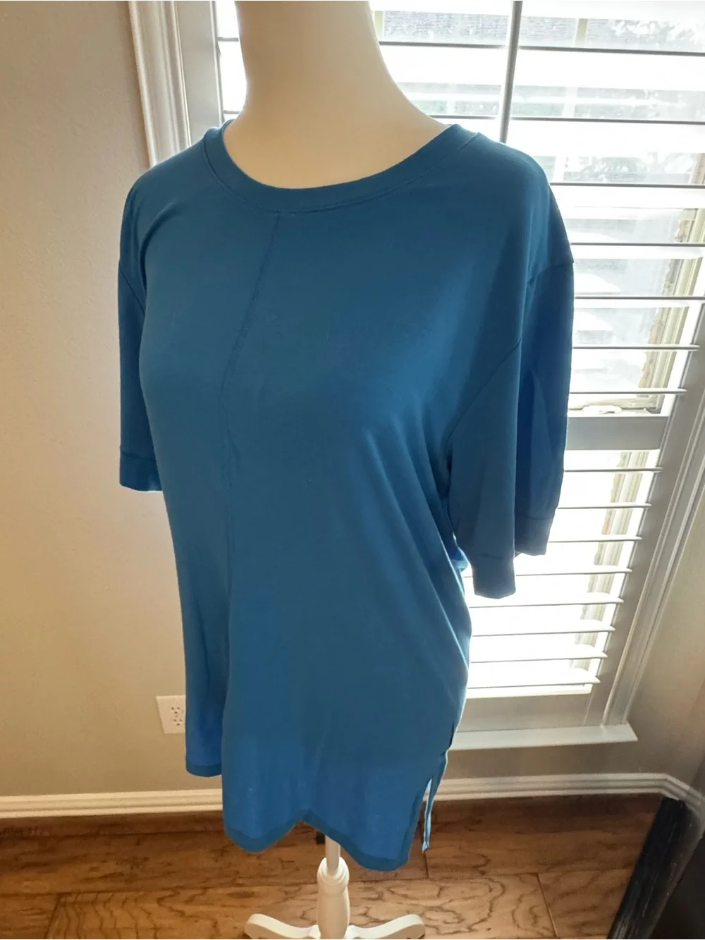 Nike Short Sleeve Crew Tee in Teal Blue